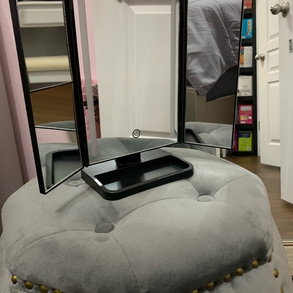 Portable led mirror - Picture 2 of 2